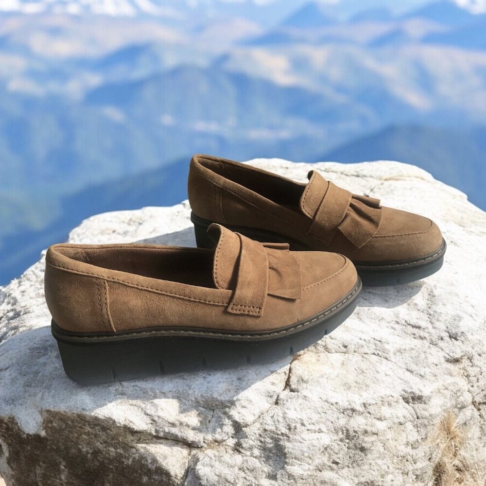 CLARKS Wedge Platform Tassel Dark Tan Suede Loafers Size 6.5 - Picture 5 of 5
